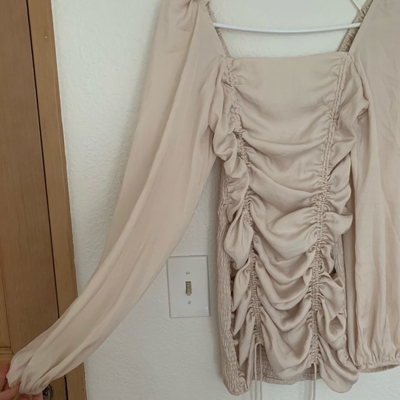 Starlow long sleeve ruched dress - Picture 4 of 7